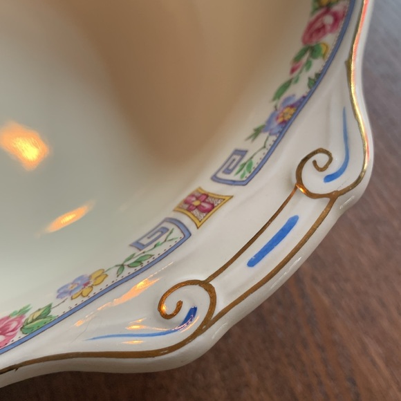 GRINDLEY - Vintage 50’s Cream Petal Large Serve Bowl - Picture 2 of 5